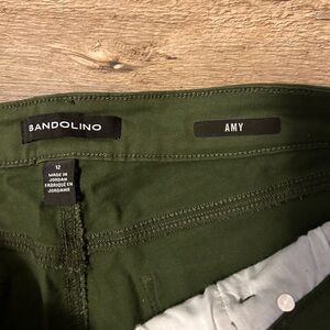 Bandolino green pants